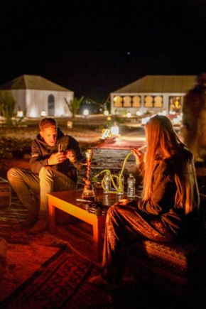 The White Camp - Your Merzouga Luxury Desert Camp & Erg Chebbi Dunes Camel Riding